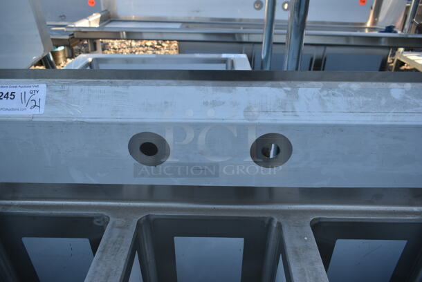 BRAND NEW SCRATCH AND DENT! Regency 600S31014 Stainless Steel Commercial 3 Bay Sink. Bays 10x14.  - Image 3 of 6
