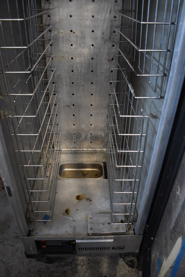 Metro Metal Commercial Single Door Warming Cabinet on Commercial Casters. See Pictures for Door Damage. 25x32x74.5. Tested and Working! - Image 4 of 6