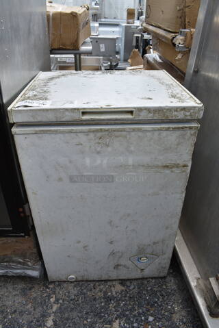 Golden GFC35 Metal Chest Freezer. 115 Volts, 1 Phase. Tested and Working!