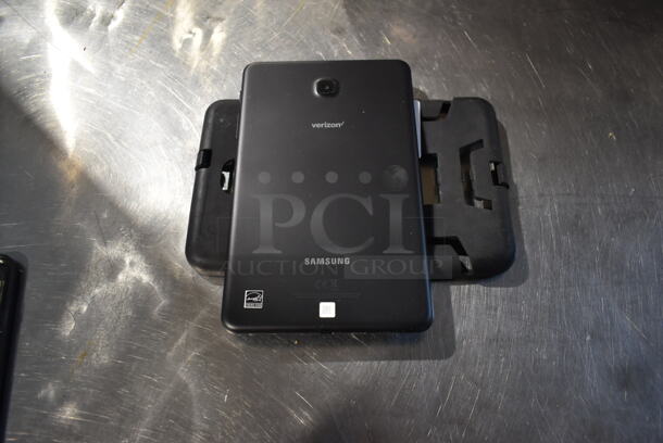 Samsung SMT387V Tablet.  - Image 3 of 4