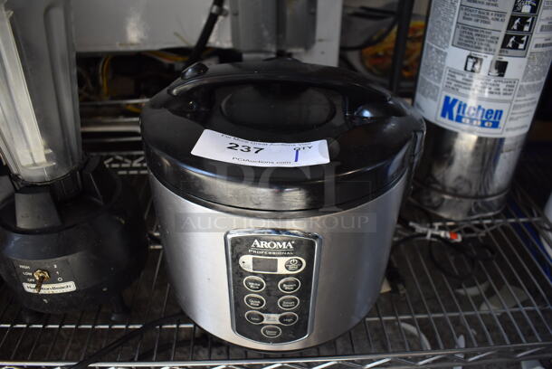 Aroma ARC-2000ASB Metal Countertop Rice Cooker. 120 Volts, 1 Phase. Tested and Working!