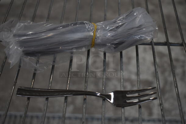 Box of 12 BRAND NEW! Steelite 5731SX025 Bryce Cocktail Fork. - Image 3 of 4
