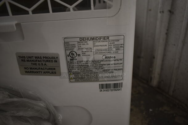 BRAND NEW SCRATCH AND DENT! Midea MAD35C1ZWS Dehumidifier with Reusable Air Filter. 35 Pint. 115 Volts, 1 Phase. Tested and Working! - Image 4 of 4