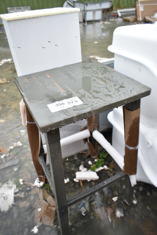 BRAND NEW SCRATCH AND DENT! Lancaster Table & Seating 164BINDGRYFR Industrial Backless Bar Stool with Slate Gray Finish - Image 3 of 4