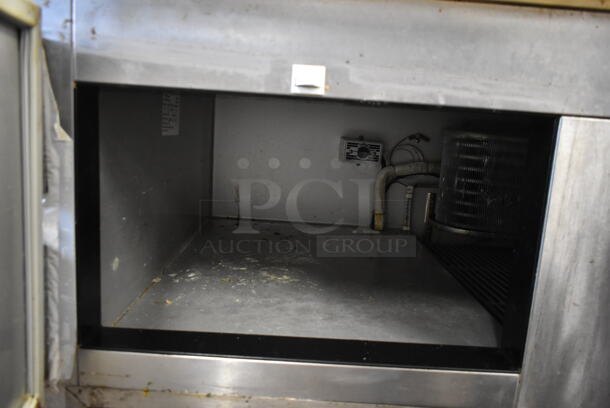 2015 Leader LM48 S/C Stainless Steel Commercial Sandwich Salad Prep Table Bain Marie Mega Top on Commercial Casters. 115 Volts, 1 Phase.  Tested and Working! - Image 6 of 7