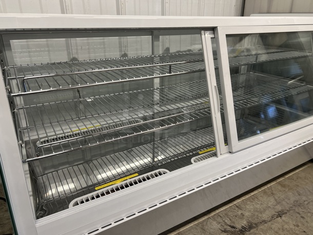 BRAND NEW SCRATCH AND DENT! Avantco 360BCSS48HCW Metal Commercial Floor Style Refrigerated Display Case Merchandiser. 115 Volts, 1 Phase. 48x23x27. Tested and Working! - Image 11 of 11