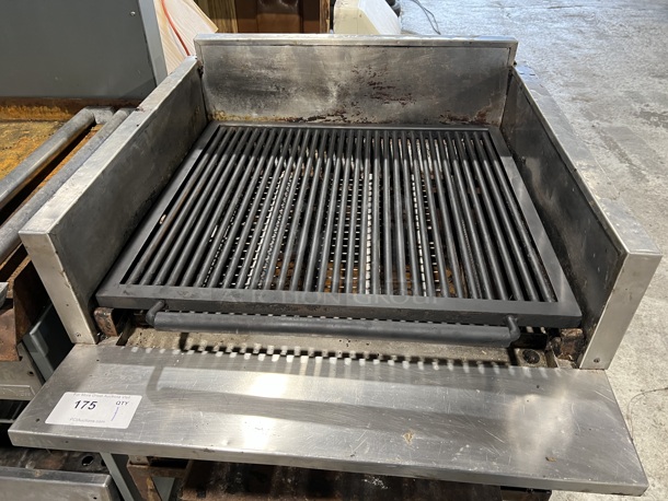 MagiKitch'n Stainless Steel Commercial Natural Gas Powered Charbroiler Grill w/ Under Shelf. 30x34x43.5 - Image 3 of 6