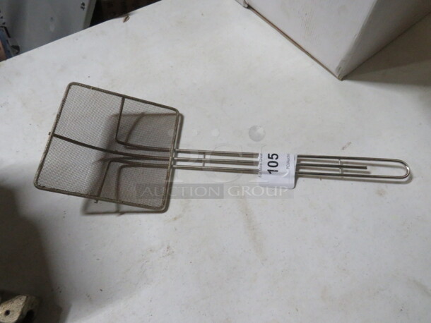 One Mesh Scoop. - Image 1 of 1