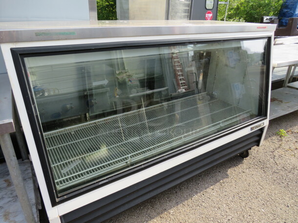 One WORKING TRUE Counter Height Deli Case On Casters. Model# TSID-72-3L. 115 Volt. 72.5X32X48