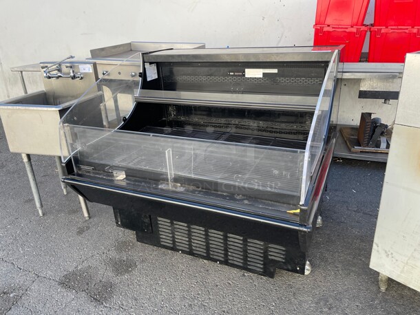Working! Hussmann Commercial Refrigerated Grab and Go Display NSF 115 Volt Tested and Working! - Image 2 of 10