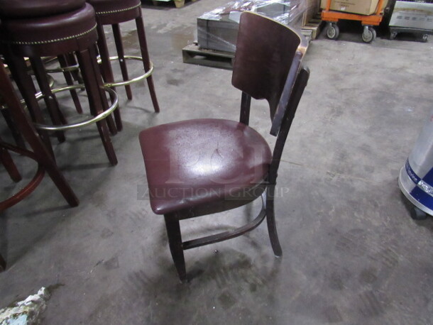 Wooden Chair With Cushioned Seat. 2XBID - Image 2 of 3