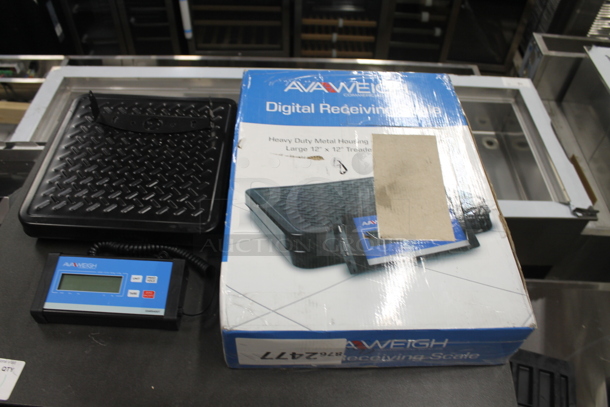 BRAND NEW SCRATCH AND DENT! Avaweigh 334RS4100T Digital Treaded Receiving Scale With Remote Display And Box. Tested And Working! - Image 1 of 9