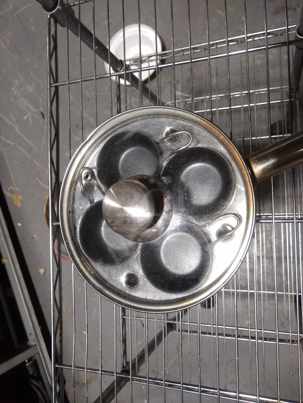 Pans - Image 4 of 5