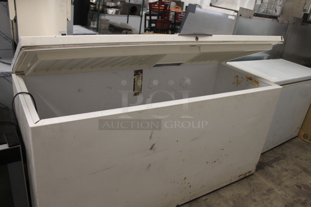 Kelvinator KCM253F Electric White Chest Food Freezer. 115 Volts, 1 Phase. Tested and Working! - Image 5 of 10