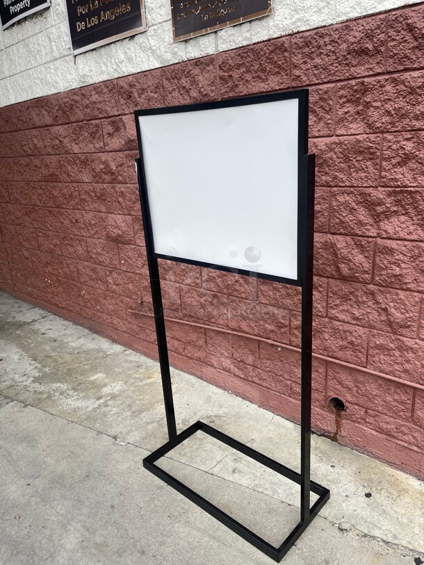 20 inch x 15 inch  Invisi-Guide Poster Board Black