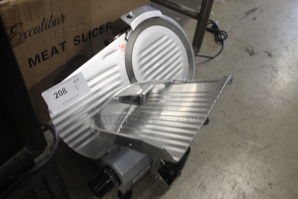 IN ORIGINAL BOX! 2018 Excalibur EPS 010 Stainless Steel Commercial Countertop Meat Slicer w/ Blade Sharpener. 110 Volts, 1 Phase. Tested and Working! - Image 2 of 6