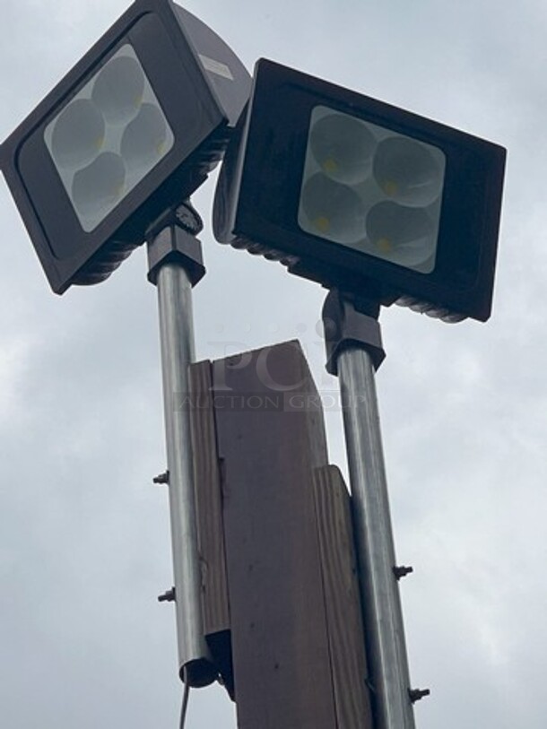 Outdoor LED Flood Field Lighting 
QTY 6
Your Bid x 6
BUYER REMOVAL, They are Mounted on Top of a Pole
**LABOR FOR REMOVAL ADDITIONAL FEE, CONTACT MISSOURI DIVISION FOR LABOR QUOTE OR ADDITIONAL QUESTIONS.