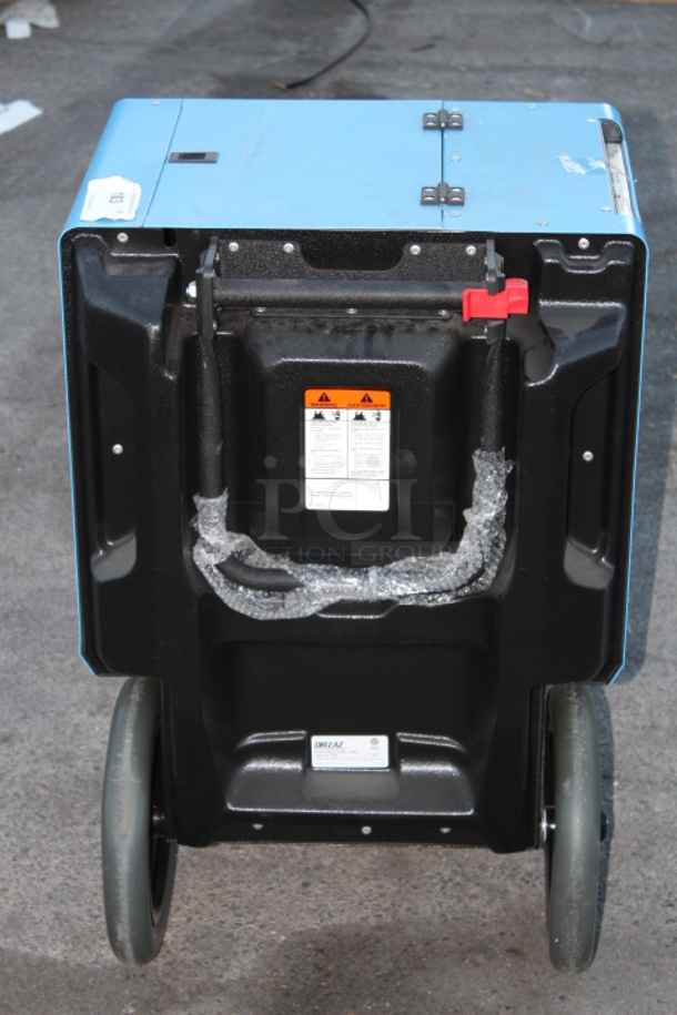 BRAND NEW SCRATCH & DENT! Dri-Eaz DriTech 815114621 4000i 114621 118 Pint Desiccant Dehumidifier - 115V. S/N: 2426 Minor Denting. 21-1/8x20-14x33-1/8 - Image 6 of 8