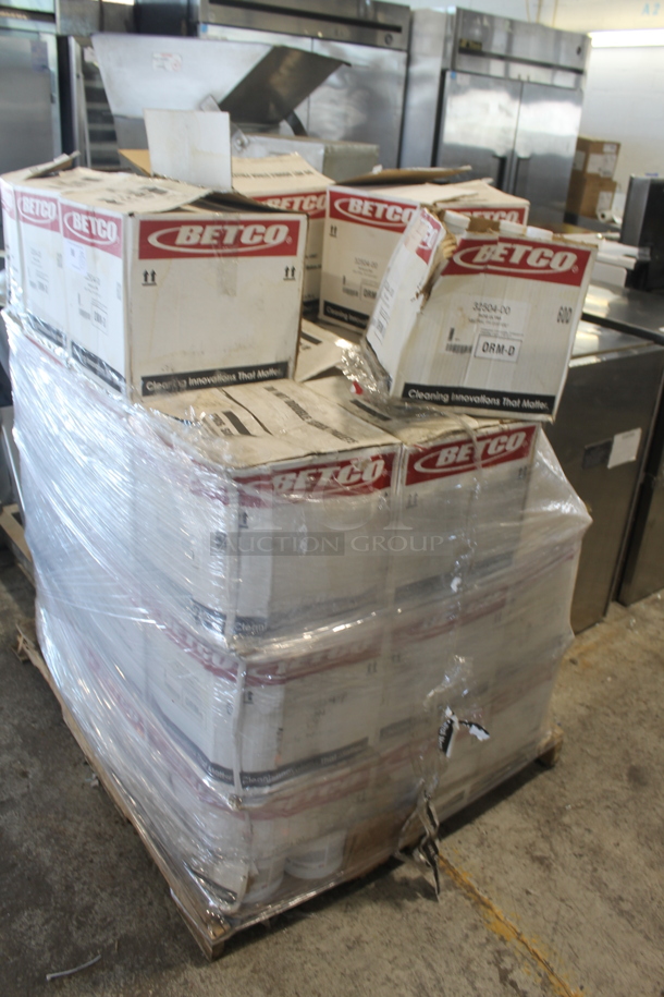 PALLET LOT of 40 Boxes of 4 NEW Jugs of Betco pH7Q Ultra One Step Disinfectant Jugs. 40 Times Your Bid! - Image 3 of 4