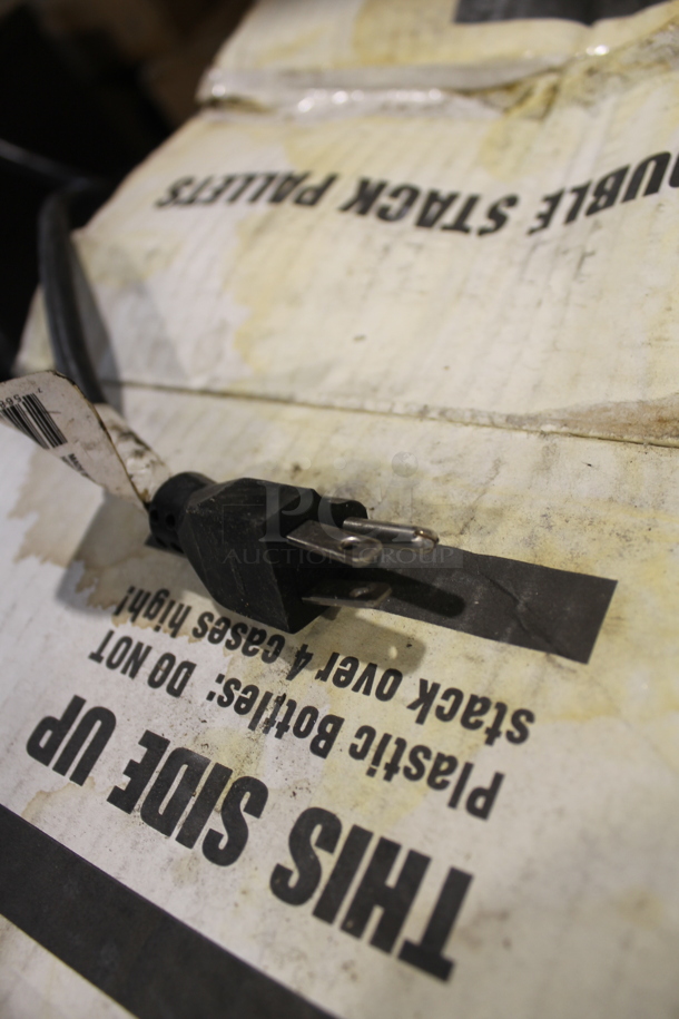 APW Wyott Stainless Steel Commercial Countertop Vertical Bun Grill Toaster. 115 Volts, 1 Phase. - Image 7 of 11