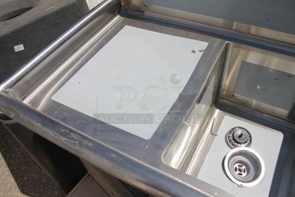 BRAND NEW SCRATCH AND DENT! KoolMore SB121610-16L3 Stainless Steel Commercial 2 Bay Sink w/ Left Side Drain Board. Bays 16x11.5. Drain Board 14x18 - Image 3 of 6