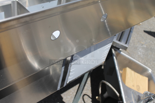 BRAND NEW SCRATCH AND DENT! KoolMore SB121610-16L3 Stainless Steel Commercial 2 Bay Sink w/ Left Side Drain Board. Bays 16x11.5. Drain Board 14x18 - Image 6 of 6