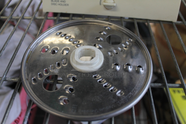 Cuisinart Food Processor Grating Blade, S Blade and 2 Slicing Blades in Case. - Image 7 of 7
