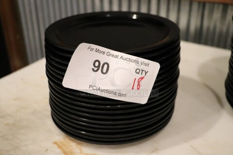 Black Plastic 7.5" Round Bread/Dessert Plates 
QTY 18
Your Bid x 18