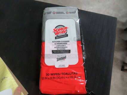 NEW Scotch Brite Kitchen Cleaner/Degreaser Wipes. 5XBID