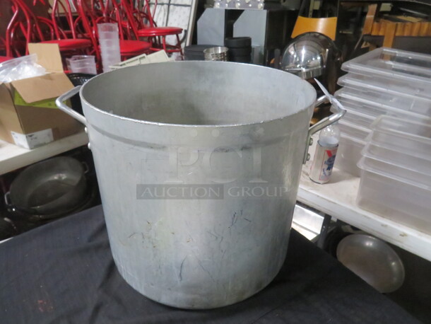 One 14X13.5 Aluminum Stock Pot.  - Image 1 of 1