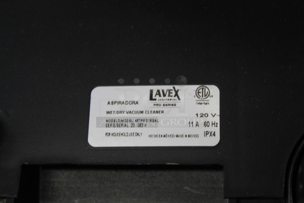 BRAND NEW SCRATCH AND DENT! Lavex 457PRO16GAL Blue and Black Poly Wet Dry Vac Vacuum Cleaner. 120 Volts, 1 Phase. Tested and Working! - Image 4 of 5