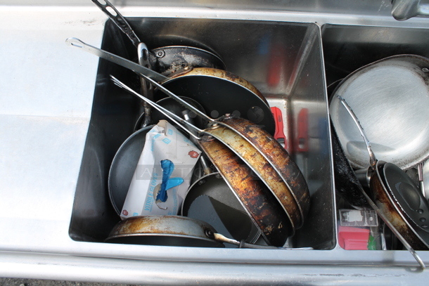 Stainless Steel Commercial 3 Bay Sink w/ Dual Drain Boards, Faucet and Handles. Comes w/ Contents! Bays 18x18. Drain Boards 16.5x20.5 - Image 7 of 10