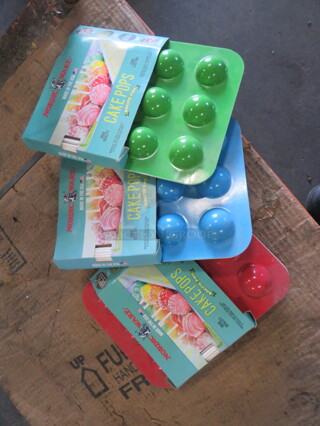 NEW Cake Pop Mold. 3XBID