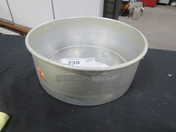 One 10X4 Cake Pan. - Image 1 of 1