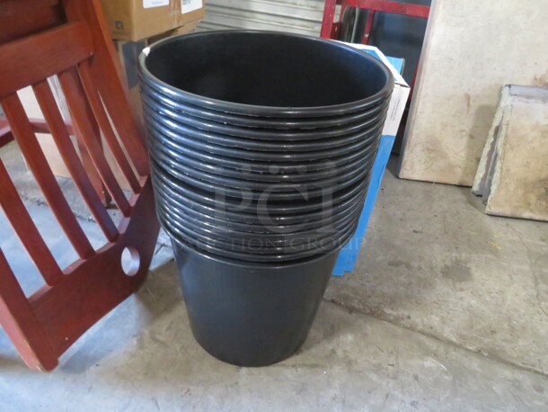 One Lot Of 15 Poly Pots. 11X10 - Image 1 of 2