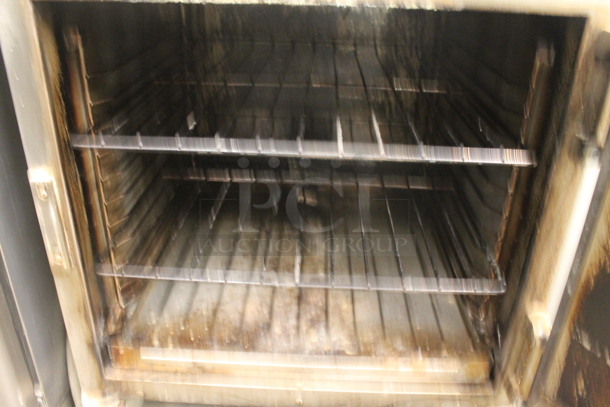 2014 Alto Shaam 1767-SK Stainless Steel Commercial Cook N Hold Cabinet on Commercial Casters. 208-240 Volts, 1 Phase. - Image 7 of 9