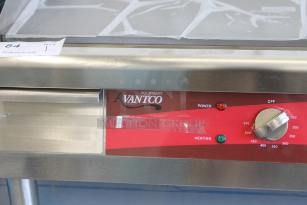 BRAND NEW SCRATCH AND DENT! 2023 Avantco 177EG30N Stainless Steel Commercial Countertop Electric Powered Flat Top Griddle w/ Thermostatic Controls. 208/240 Volts, 1 Phase. - Image 3 of 5