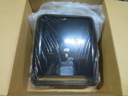 NEW Tork Battery Operated Towel Dispenser. #5511281