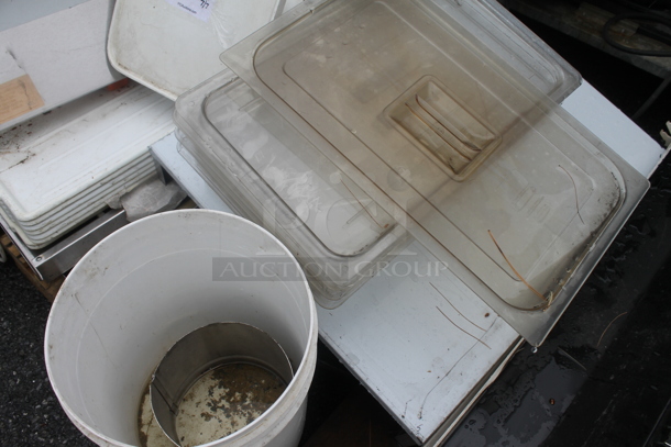 ALL ONE MONEY! PALLET LOT of Various Items Including Poly Lids, Poly Trays and Vegetable Slicer - Image 3 of 4