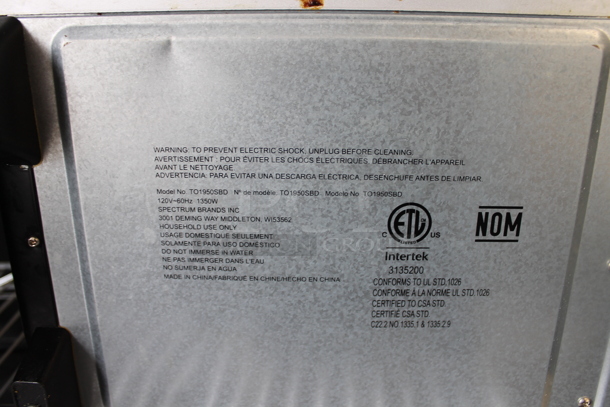 Black & Decker TO1950SBD Metal Countertop Toaster Oven. 120 Volts, 1 Phase. - Image 4 of 4