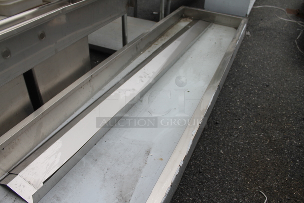 BRAND NEW SCRATCH AND DENT! Stainless Steel Commercial Ice Bin Drop In. - Image 2 of 4