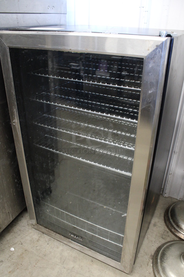 NewAir Model AB-1200 Mini Cooler Merchandiser. 110-120 Volts, 1 Phase. 19x18.5x33. Tested and Working! - Image 2 of 5