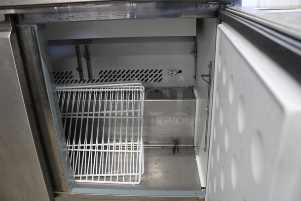 Centaur Model CST-48-HC Stainless Steel Commercial Sandwich Salad Prep Table Bain Marie Mega Top on Commercial Casters. 115 Volts, 1 Phase. 48x30x44. Tested and Working! - Image 5 of 7