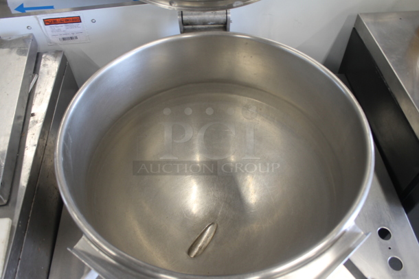 Vulcan Hart VDMT-40 Stainless Steel Commercial Direct Steam Powered 40 Gallon Steam Kettle.  - Image 4 of 7