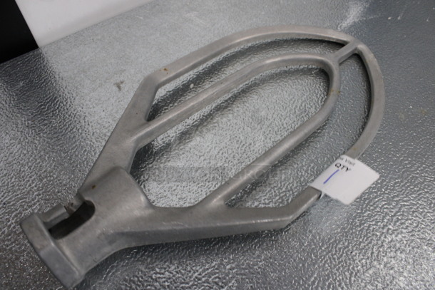 Hobart Model VMLH30B Metal Commercial 30 Quart Paddle Attachment. 8x3x16.5 - Image 2 of 3