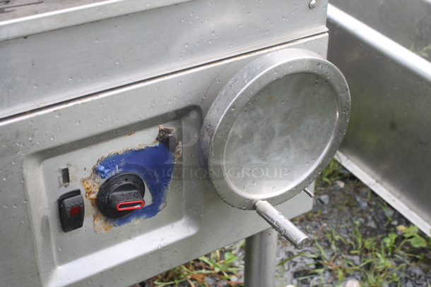 Stainless Steel Commercial Natural Gas Powered Braising Pan Tilt Skillet. - Image 2 of 4