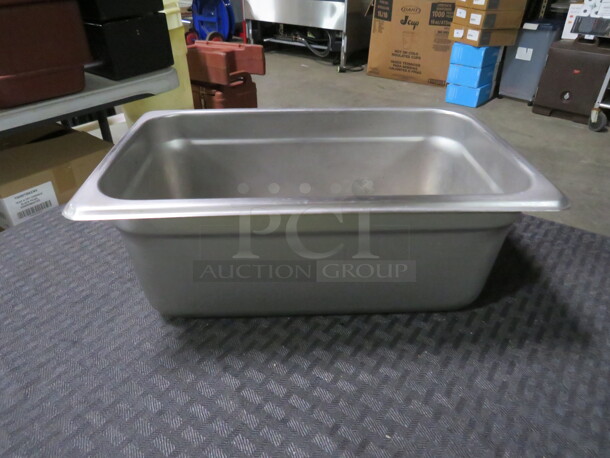 One 1/4 Size 4 Inch Deep Hotel Pan. - Image 1 of 1