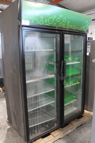 2014 True GDM-52TM-RL-LD Metal Commercial 2 Door Reach In Pass Through Cooler Merchandiser w/ Poly Coated Racks. 115 Volts, 1 Phase. Tested and Powers On But Does Not Get Cold