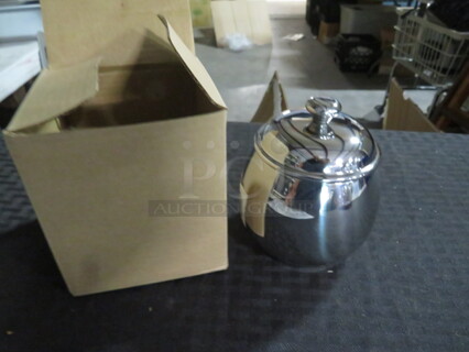 One NEW Vollrath  Stainless Steel Sugar Pot. #46597