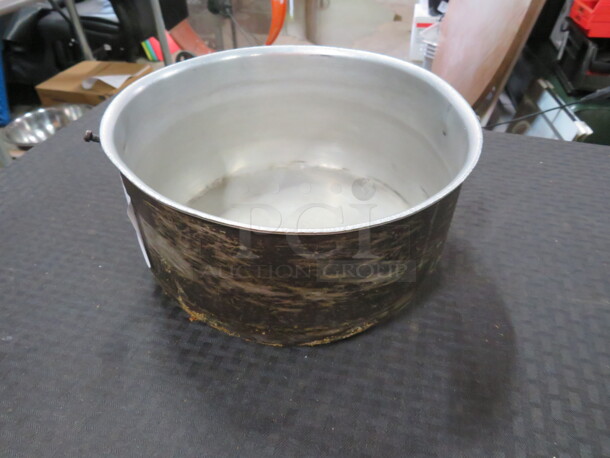 One 10 Inch Stock Pot. - Image 1 of 1
